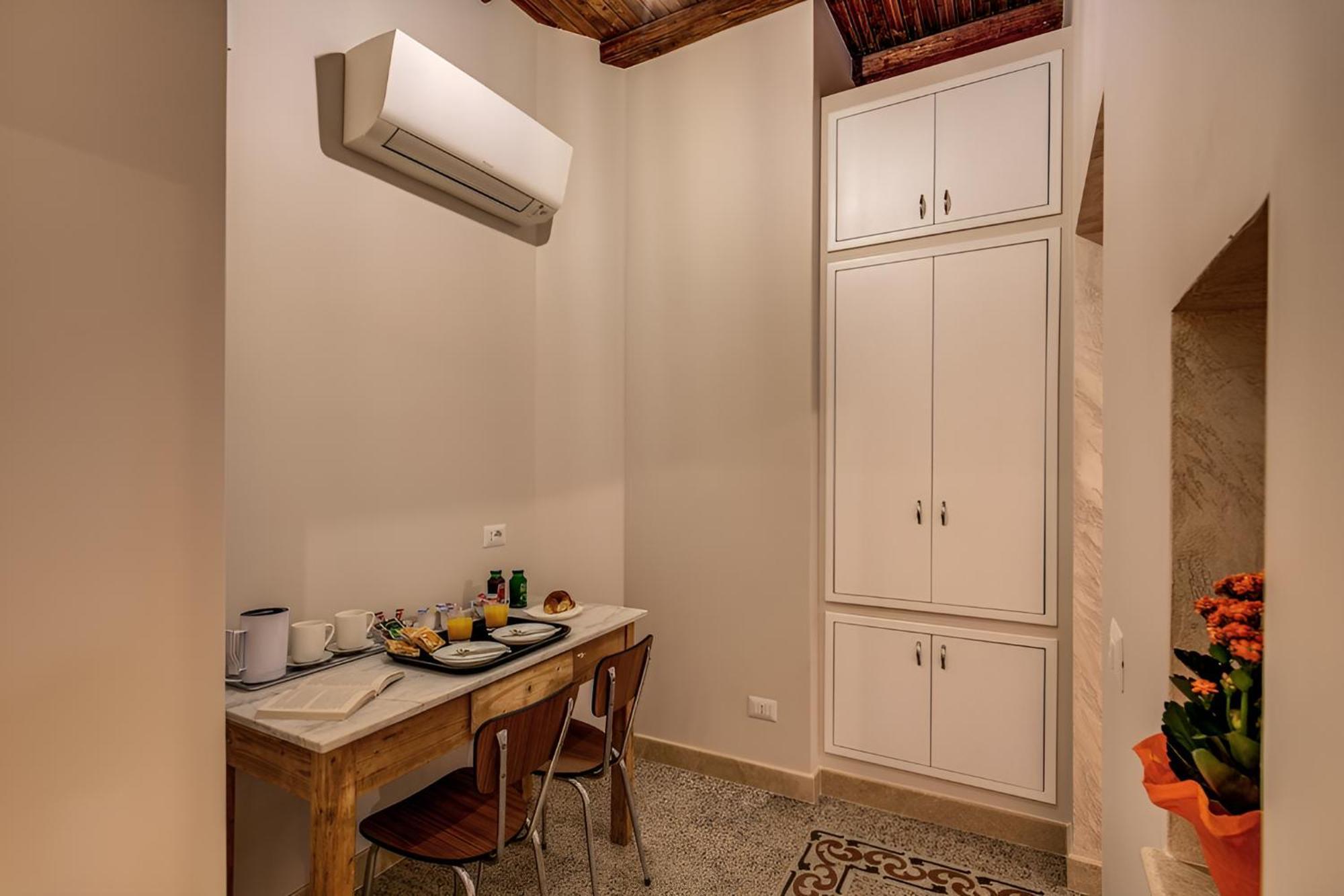 Colosseo Accomodation Room Guest House Roma Exterior foto