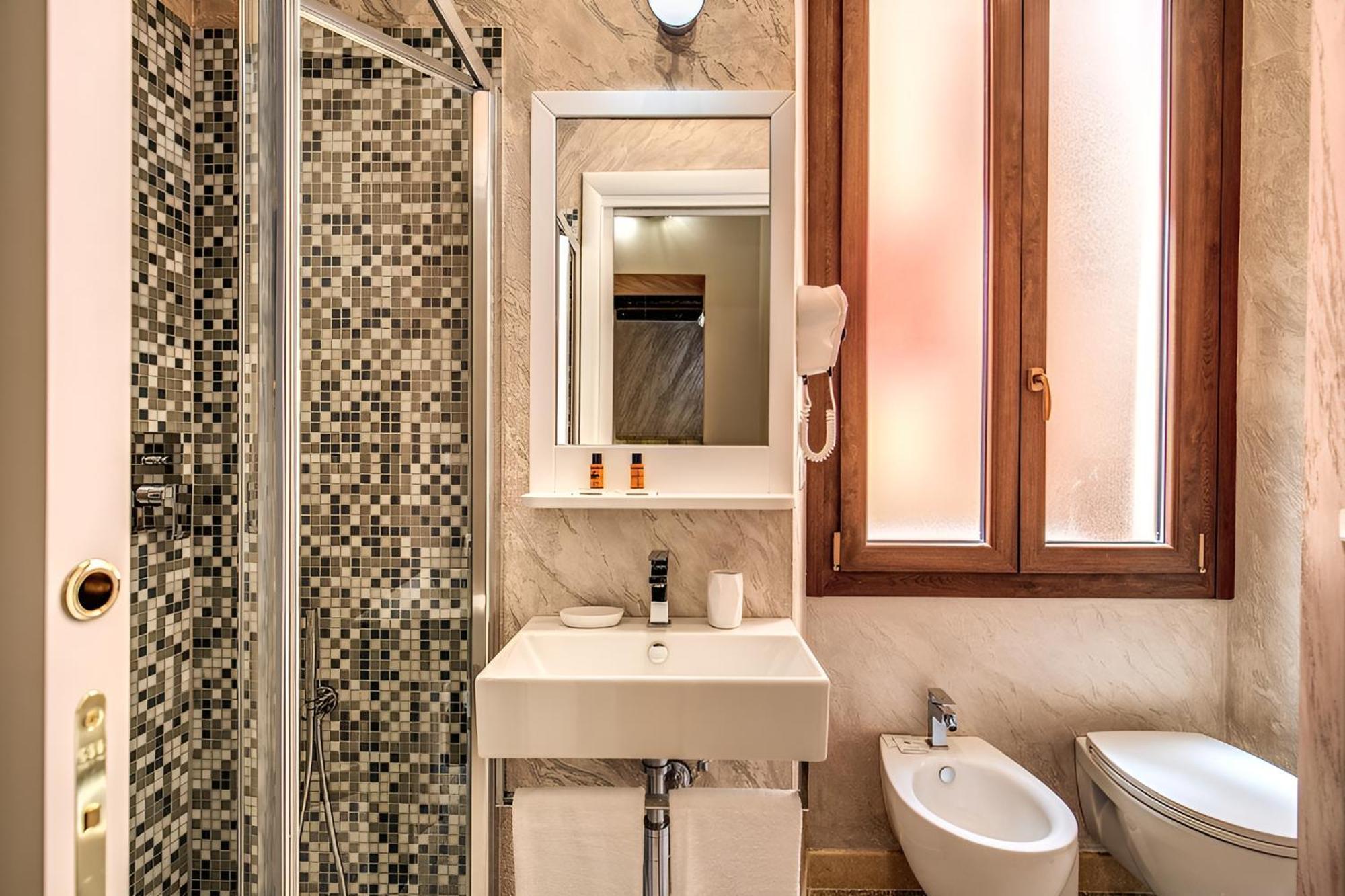 Colosseo Accomodation Room Guest House Roma Exterior foto