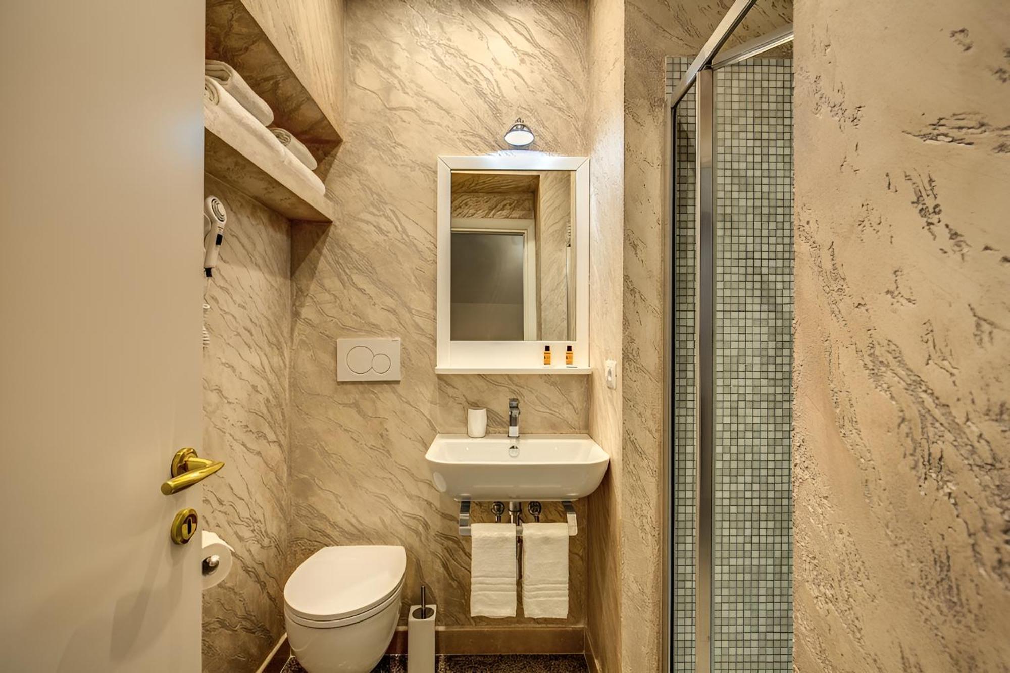 Colosseo Accomodation Room Guest House Roma Exterior foto