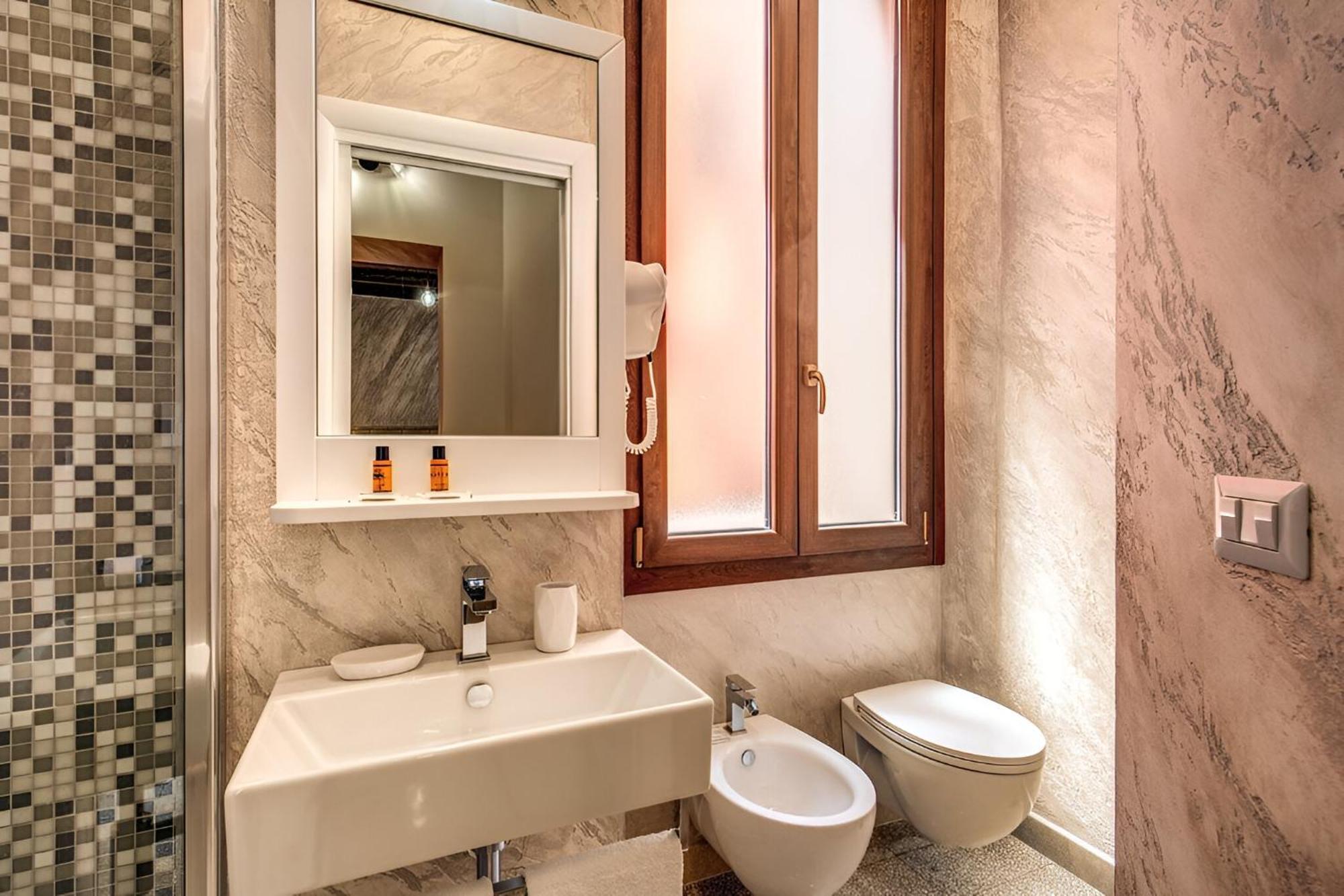 Colosseo Accomodation Room Guest House Roma Exterior foto